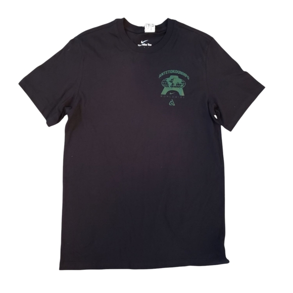 Nike Graphic Tee Medium NWT - Picture 1 of 4